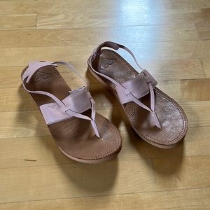 Pink Roxy sandals